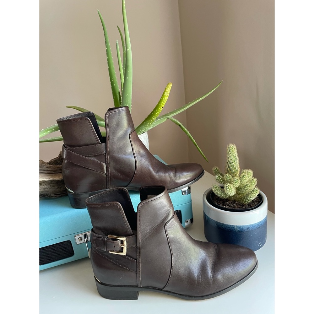 Brown leather Michael Kors ankle boot size 10